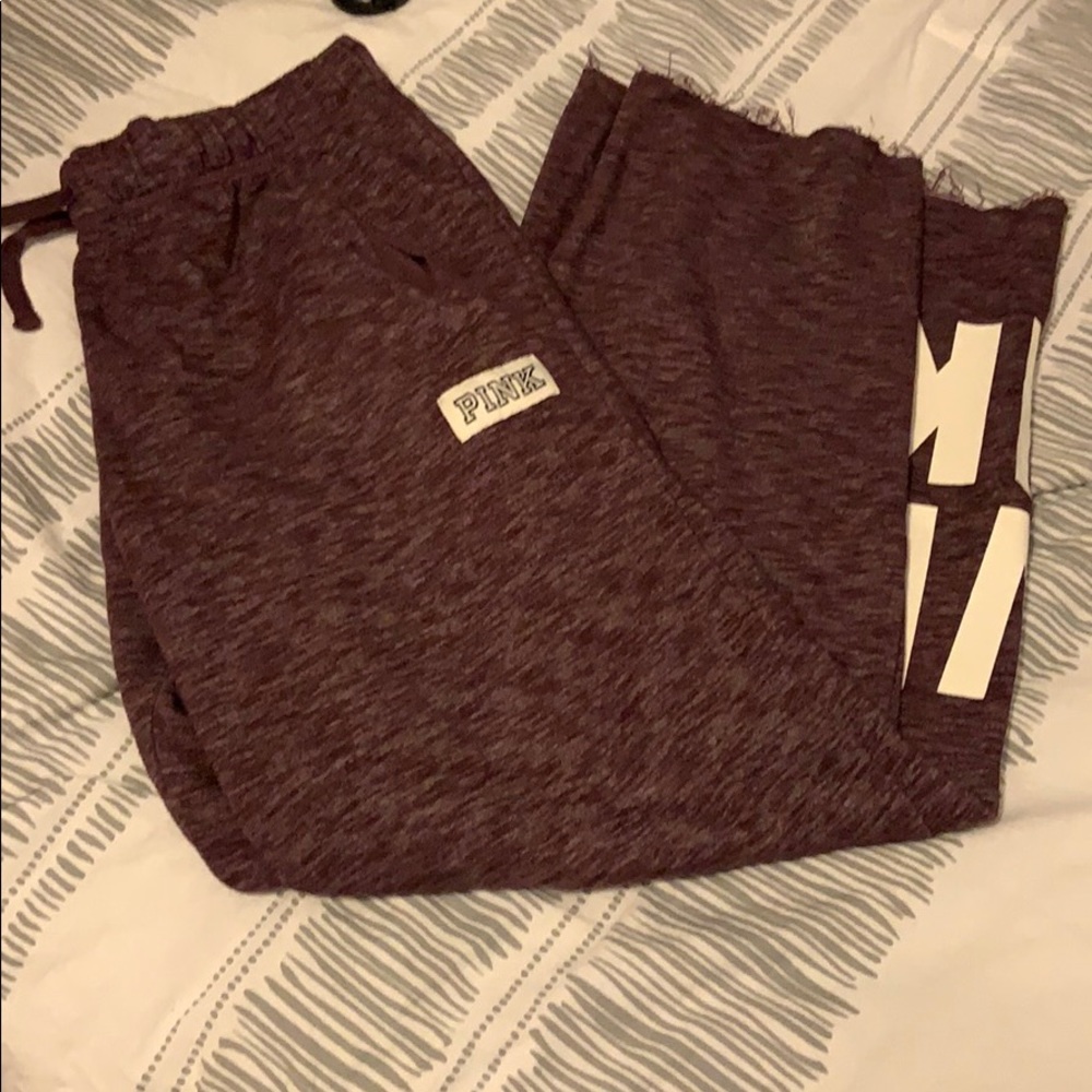 Super cute size M pink boyfriend pants